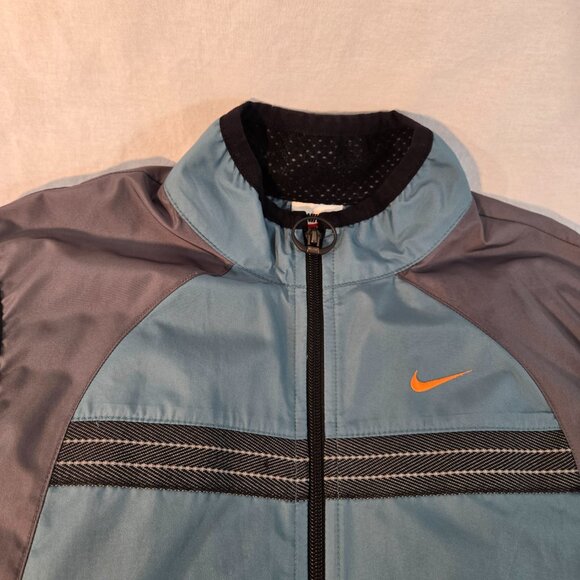 Vintage NIKE Gorpcore Y2K Retro UNISEX Reflective Green/Gray Zip Up Vest Size M. - Picture 9 of 16